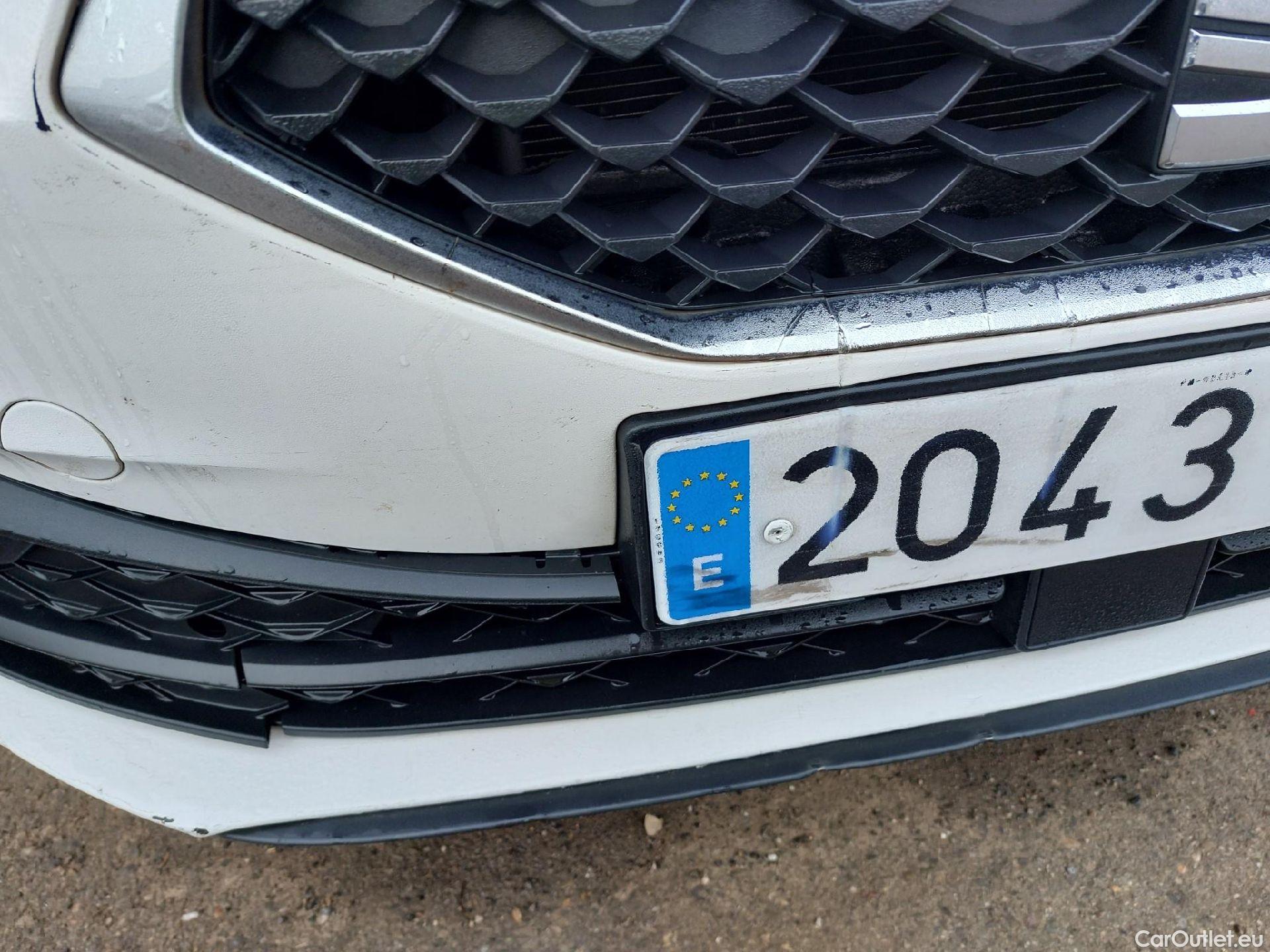  Land Rover  Discovery SEAT Nuevo León / 2020 / 5P / berlina con portón 2.0 TDI 85kW (115CV) STYLE GONavi (AC) #6