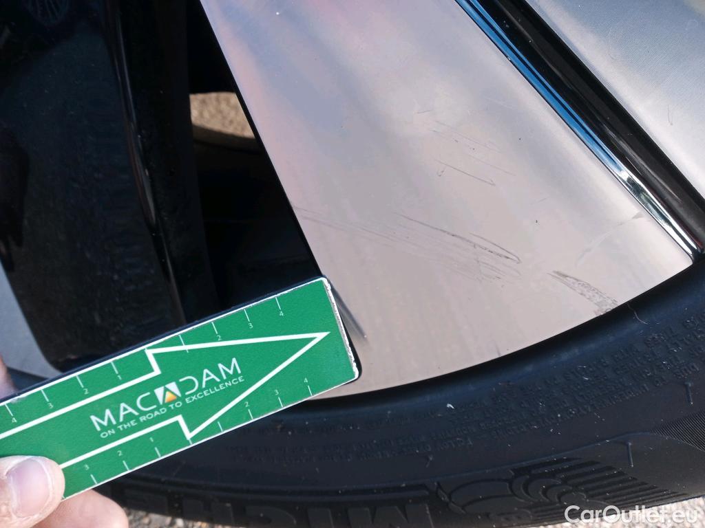  Volvo  XC 40 VOLVO XC40 / 2017 / 5P / todoterreno 1.5 T4 Twin Recharge Inscription Ex Auto #5