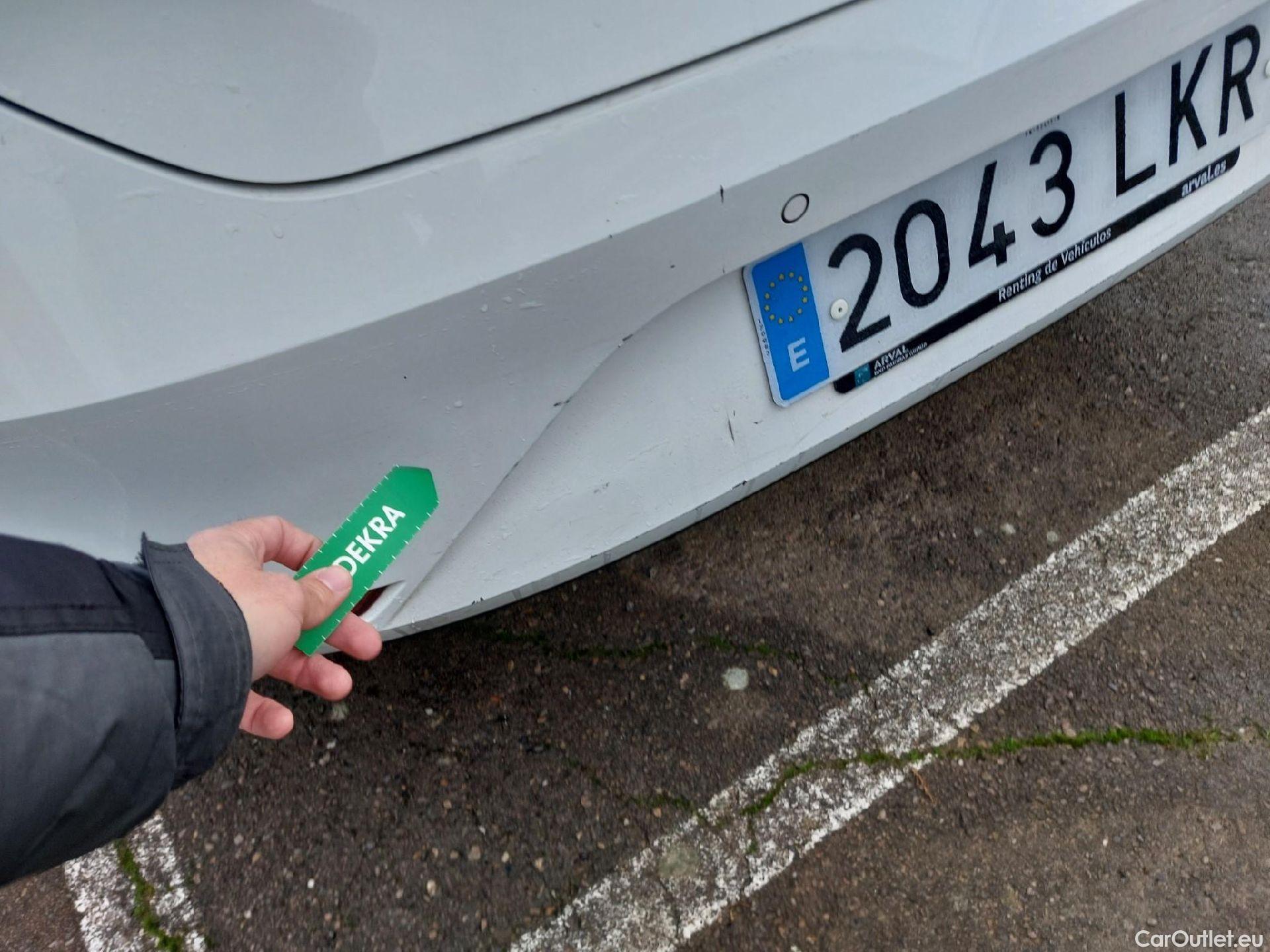  Land Rover  Discovery SEAT Nuevo León / 2020 / 5P / berlina con portón 2.0 TDI 85kW (115CV) STYLE GONavi (AC) #16