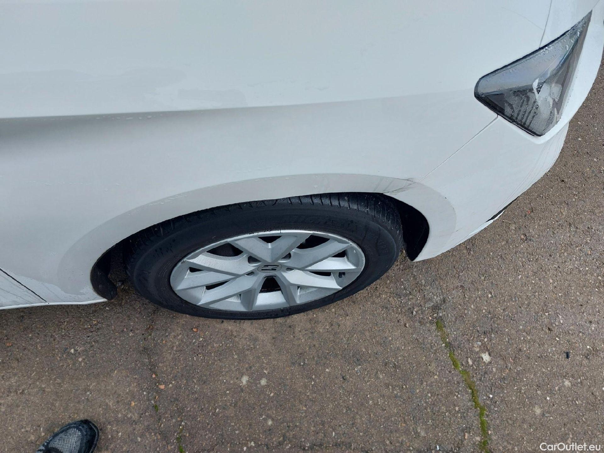  Land Rover  Discovery SEAT Nuevo León / 2020 / 5P / berlina con portón 2.0 TDI 85kW (115CV) STYLE GONavi (AC) #30