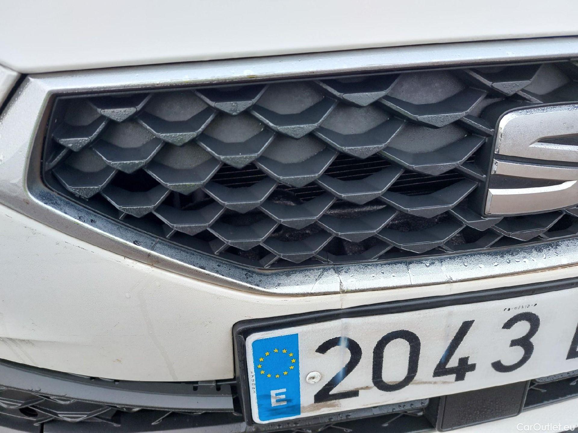  Land Rover  Discovery SEAT Nuevo León / 2020 / 5P / berlina con portón 2.0 TDI 85kW (115CV) STYLE GONavi (AC) #4