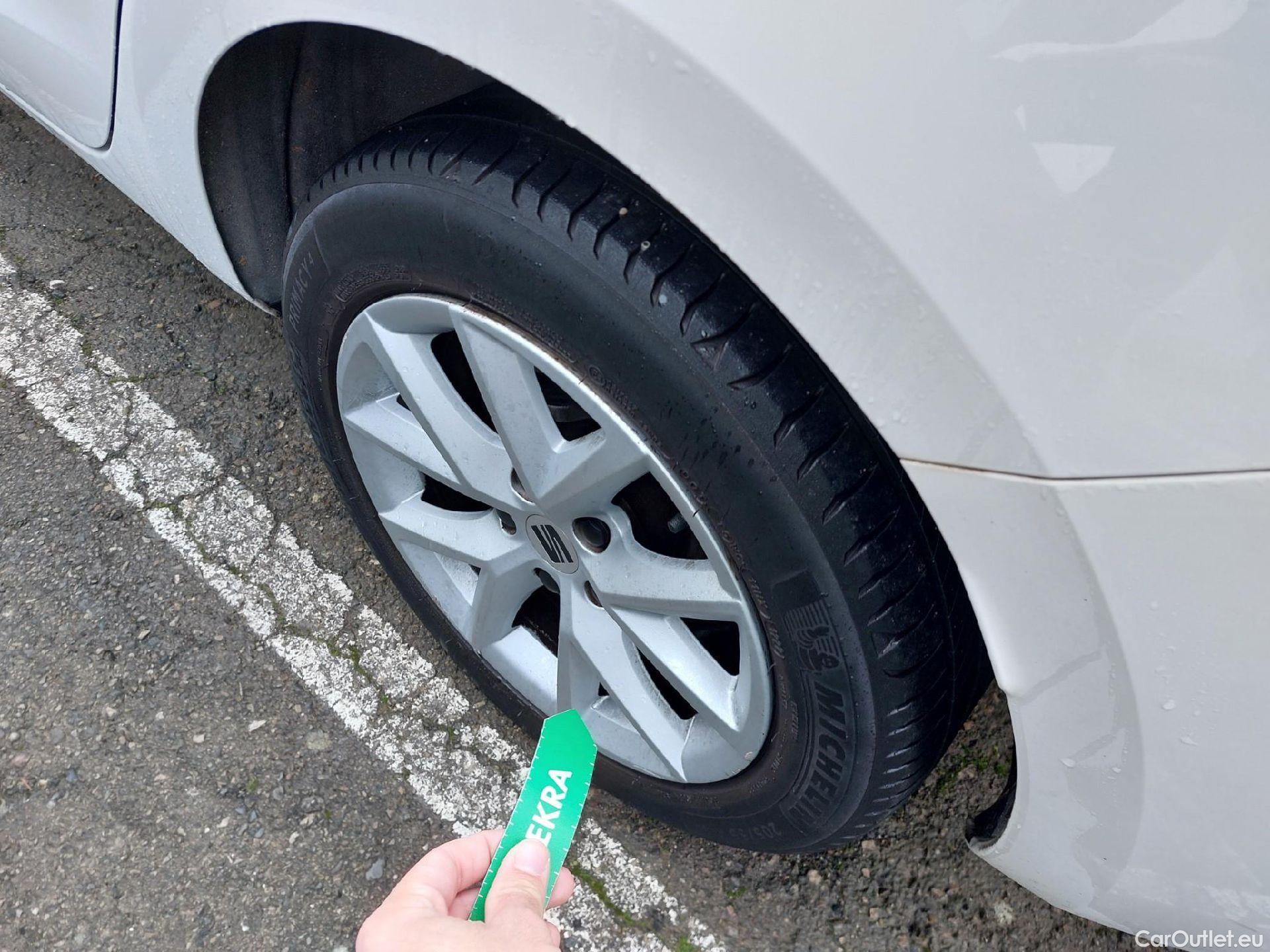  Land Rover  Discovery SEAT Nuevo León / 2020 / 5P / berlina con portón 2.0 TDI 85kW (115CV) STYLE GONavi (AC) #14