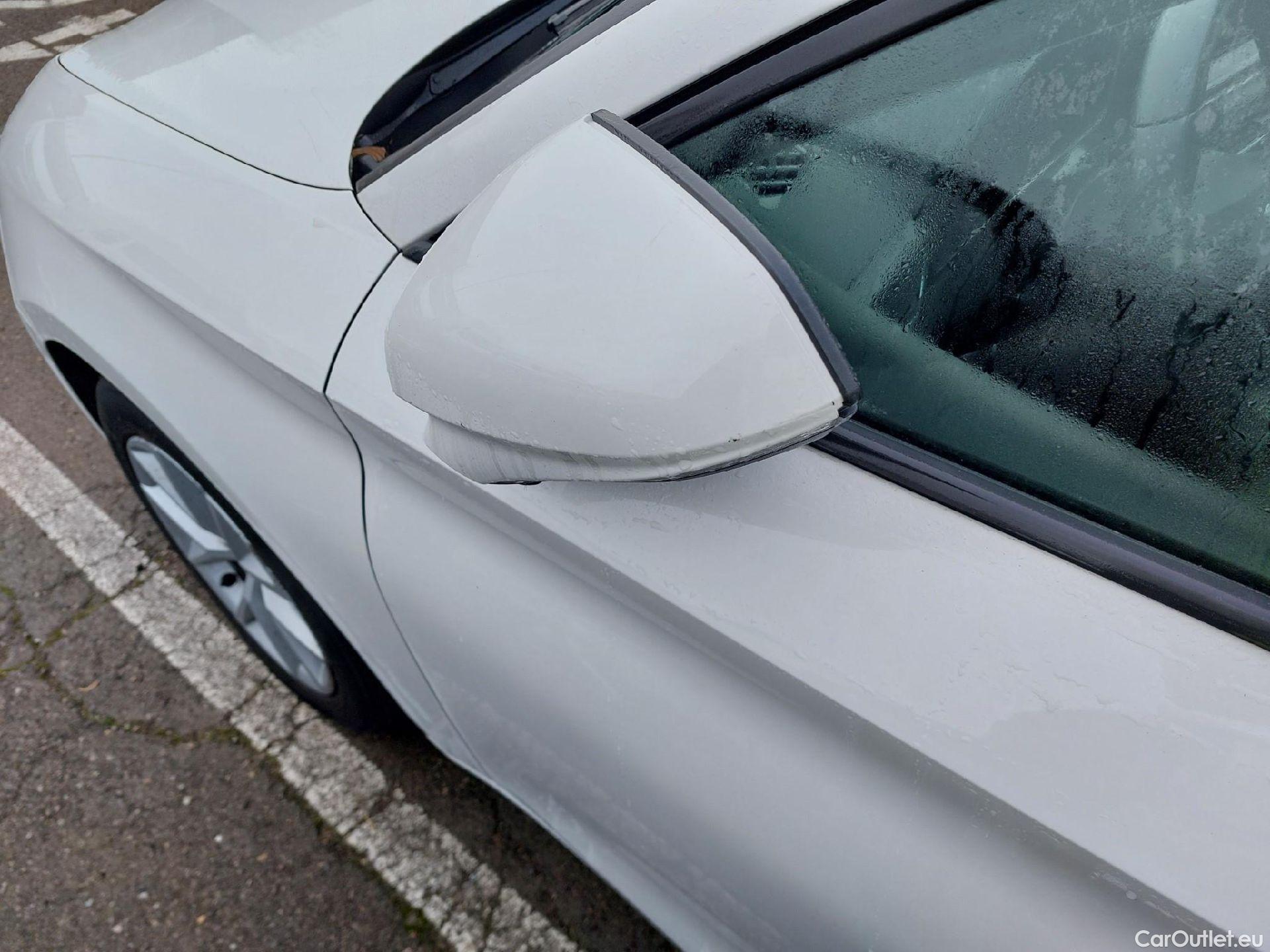  Land Rover  Discovery SEAT Nuevo León / 2020 / 5P / berlina con portón 2.0 TDI 85kW (115CV) STYLE GONavi (AC) #12