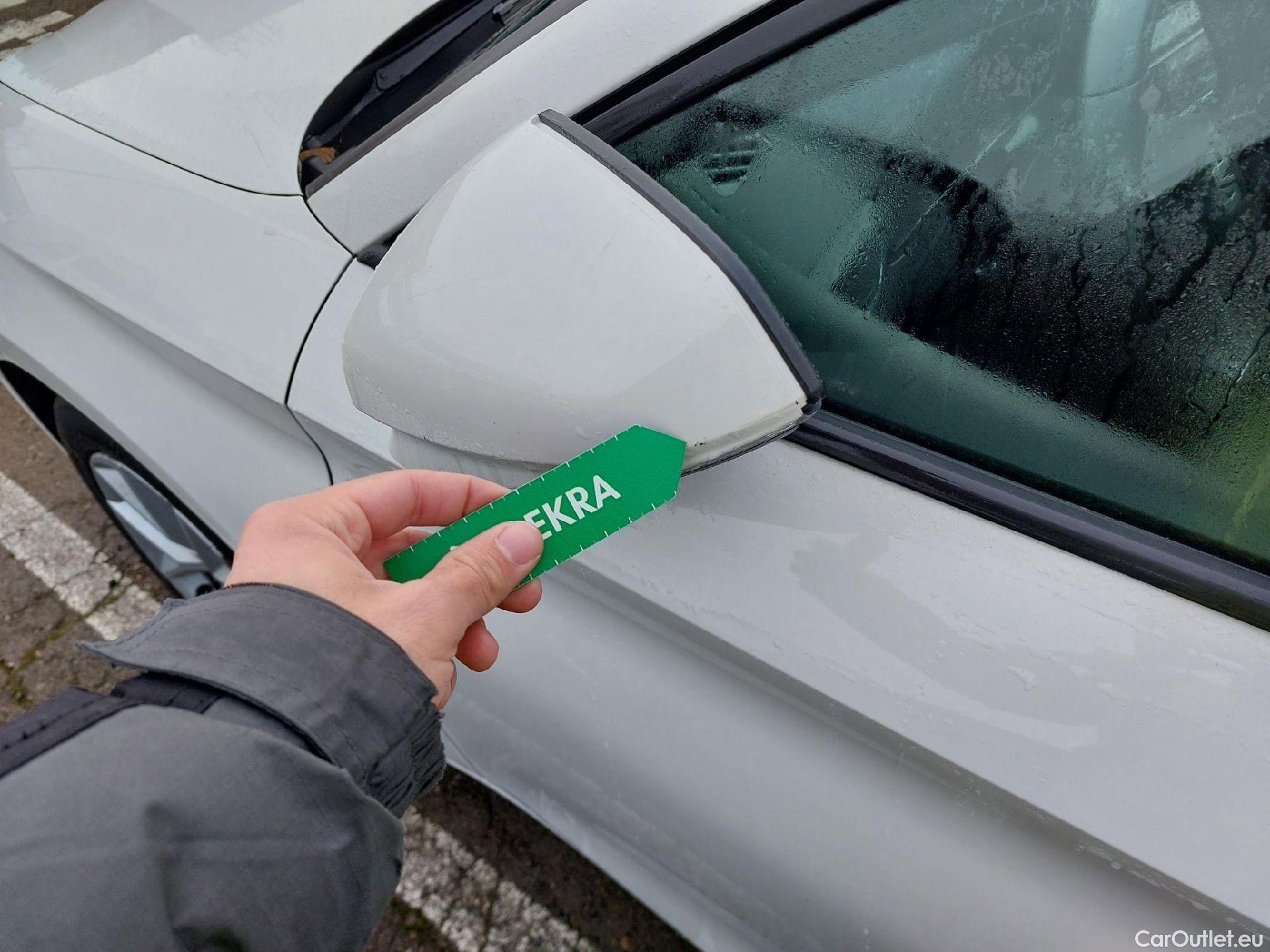  Land Rover  Discovery SEAT Nuevo León / 2020 / 5P / berlina con portón 2.0 TDI 85kW (115CV) STYLE GONavi (AC) #11