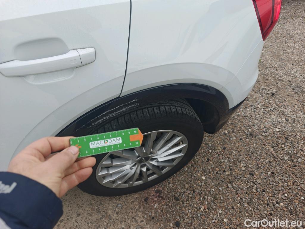  Audi  Q2 AUDI  / 2016 / 5P / todoterreno Design 30 TFSI 85kW (116CV) #25