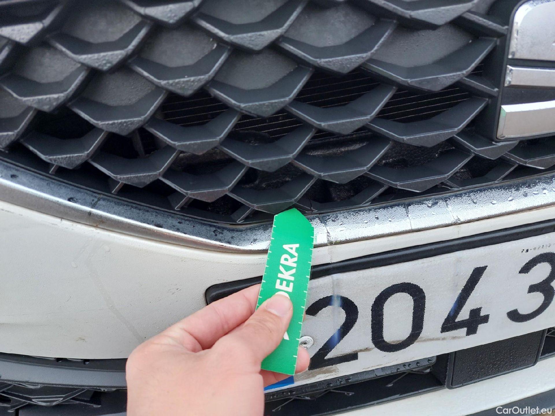  Land Rover  Discovery SEAT Nuevo León / 2020 / 5P / berlina con portón 2.0 TDI 85kW (115CV) STYLE GONavi (AC) #3