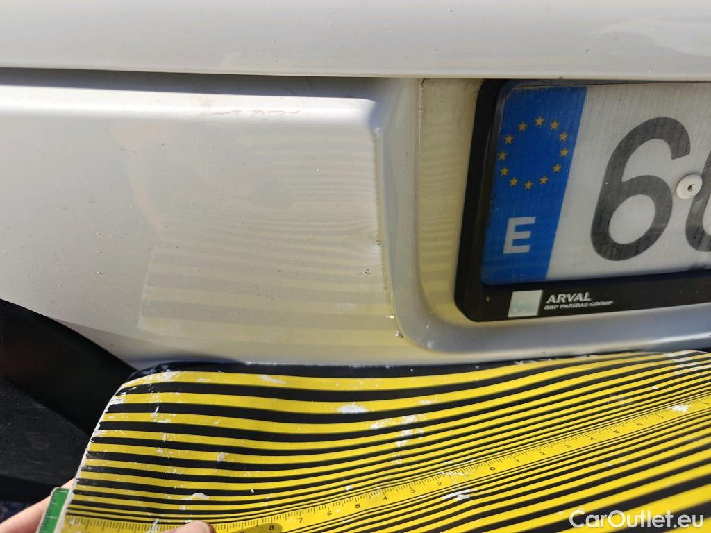  Citroen  C3 CITROEN  / 2016 / 5P / berlina con portón BlueHDi 73KW (100CV) S&S FEEL #17