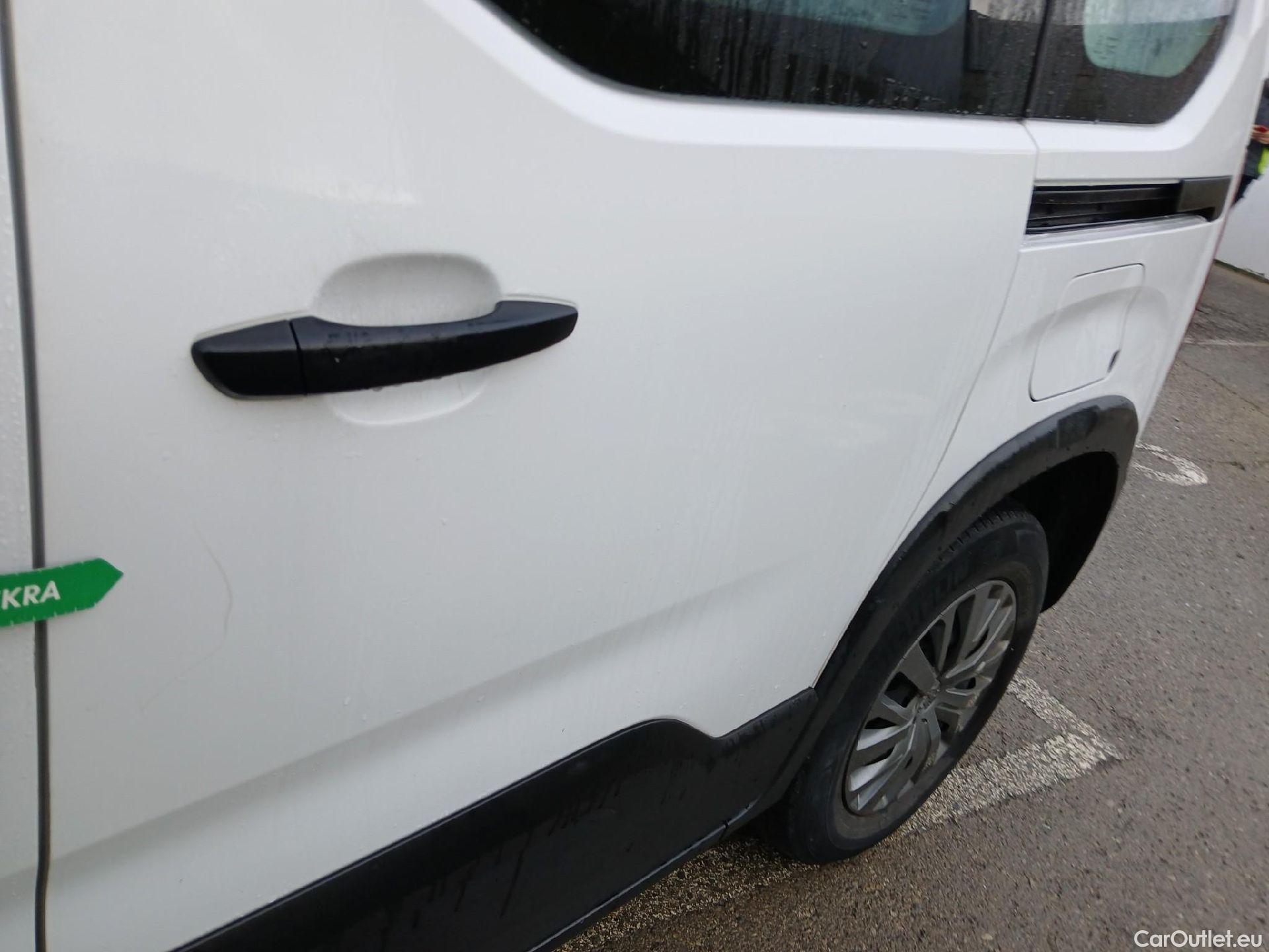  Peugeot  RIFTER PEUGEOT  / 2018 / 5P / monovolumen compacto Active Pack Standard BlueHDi 73kW #26