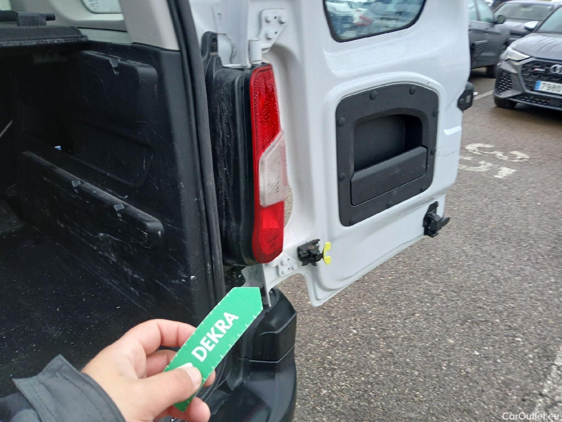  Peugeot  RIFTER PEUGEOT  / 2018 / 5P / monovolumen compacto Active Pack Standard BlueHDi 73kW #10