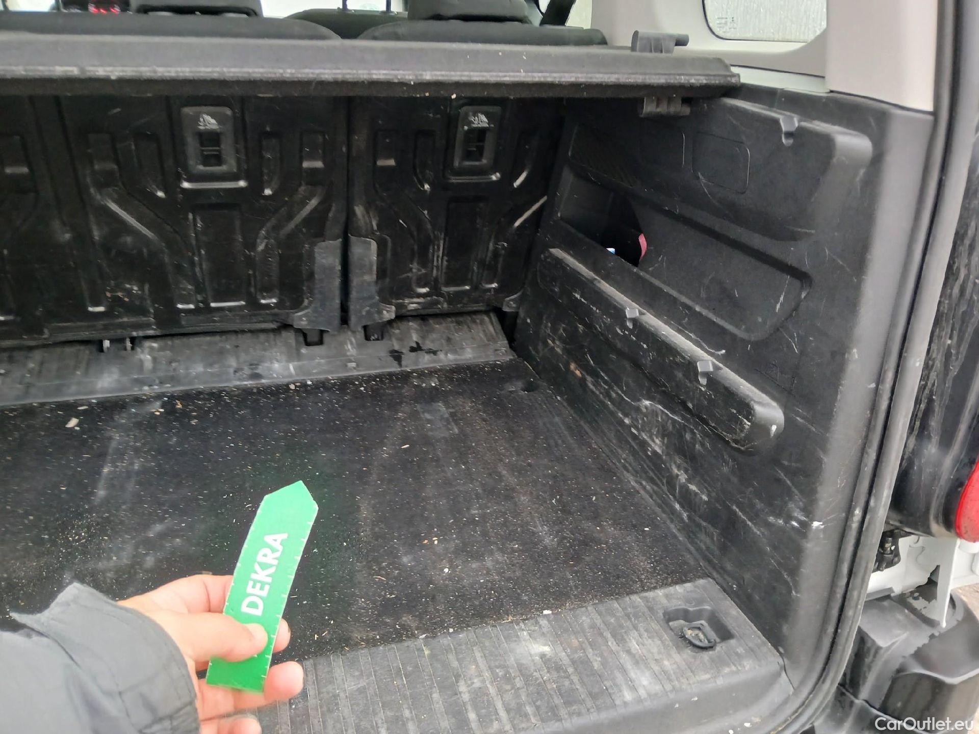  Peugeot  RIFTER PEUGEOT  / 2018 / 5P / monovolumen compacto Active Pack Standard BlueHDi 73kW #12