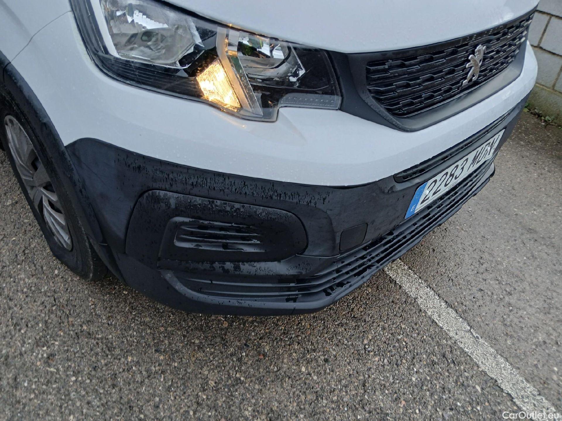  Peugeot  RIFTER PEUGEOT  / 2018 / 5P / monovolumen compacto Active Pack Standard BlueHDi 73kW #20