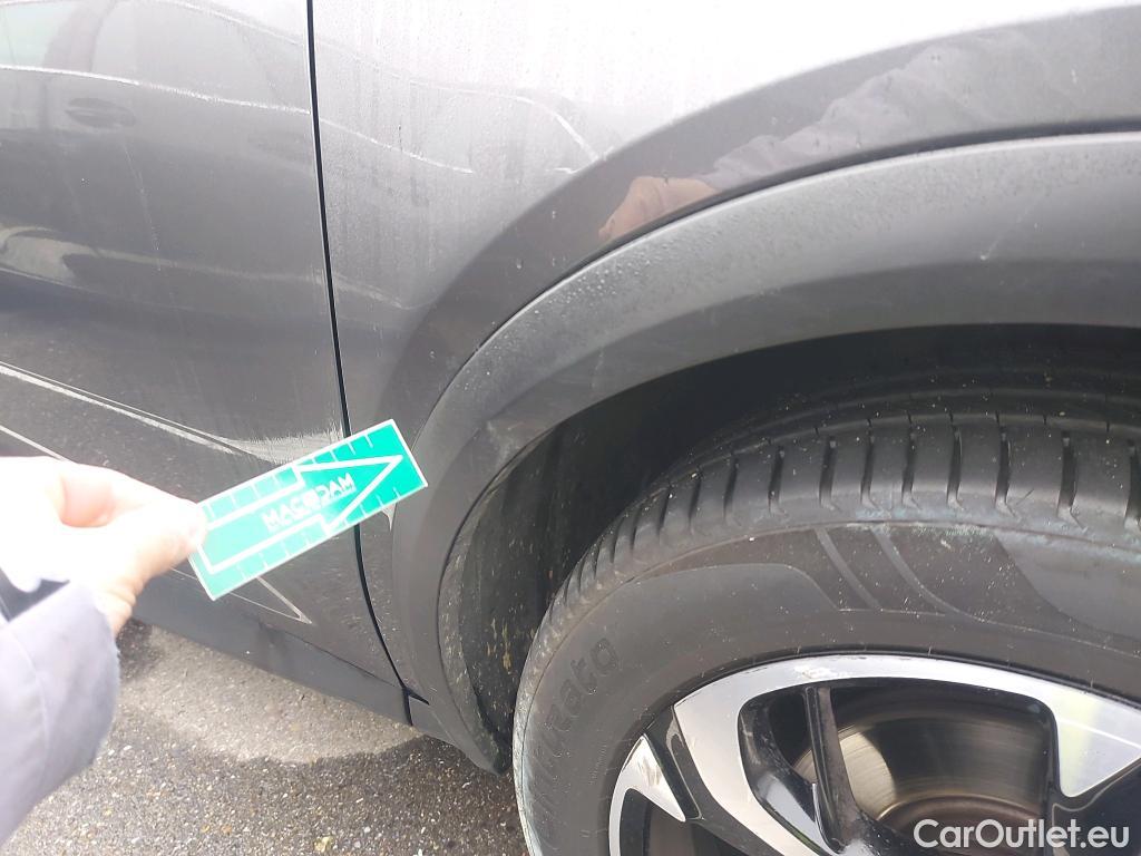  DS  DS7 DS DS 7 Crossback / 2017 / 5P / todoterreno BlueHDi DE 96kW (130CV) Auto. CHIC (AC) #4