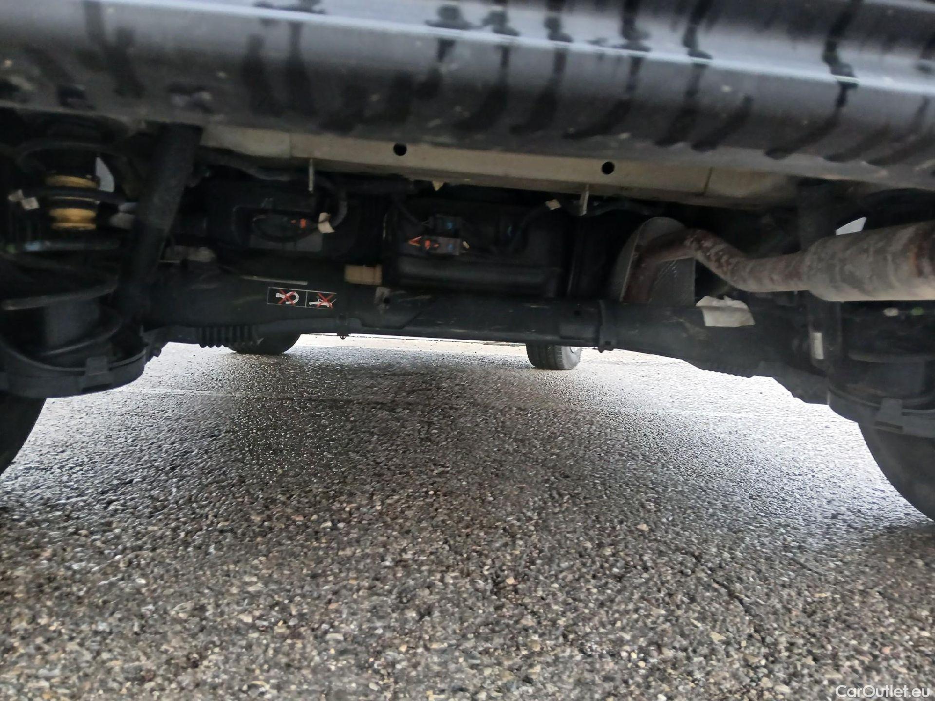  Peugeot  RIFTER PEUGEOT  / 2018 / 5P / monovolumen compacto Active Pack Standard BlueHDi 73kW #14