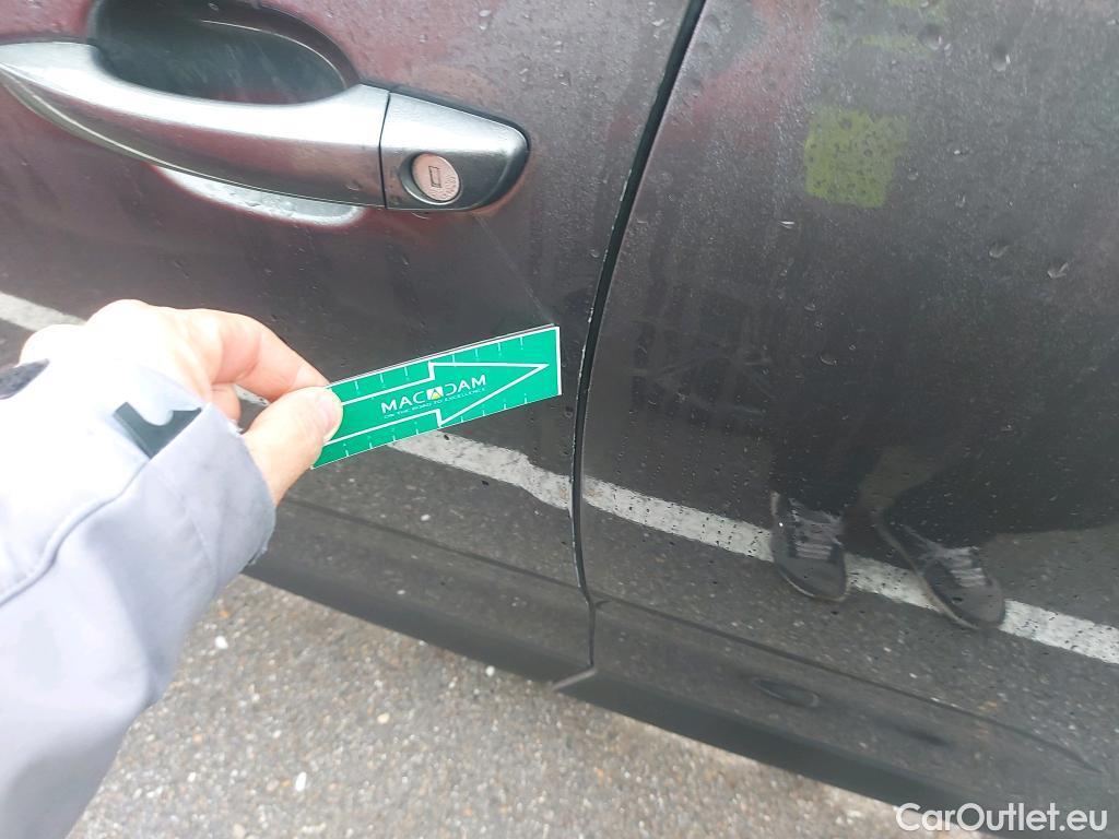  DS  DS7 DS DS 7 Crossback / 2017 / 5P / todoterreno BlueHDi DE 96kW (130CV) Auto. CHIC (AC) #9