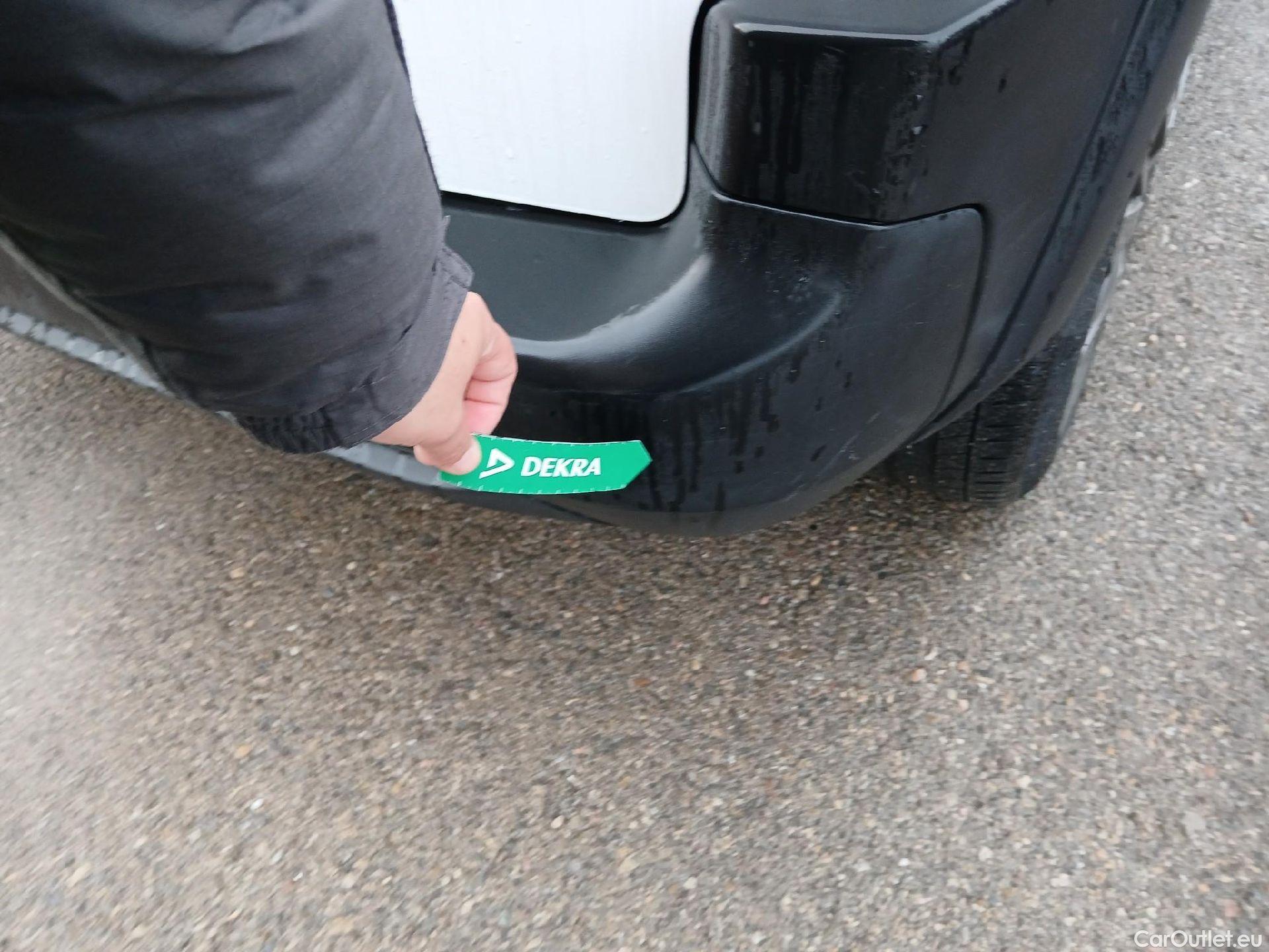  Peugeot  RIFTER PEUGEOT  / 2018 / 5P / monovolumen compacto Active Pack Standard BlueHDi 73kW #33