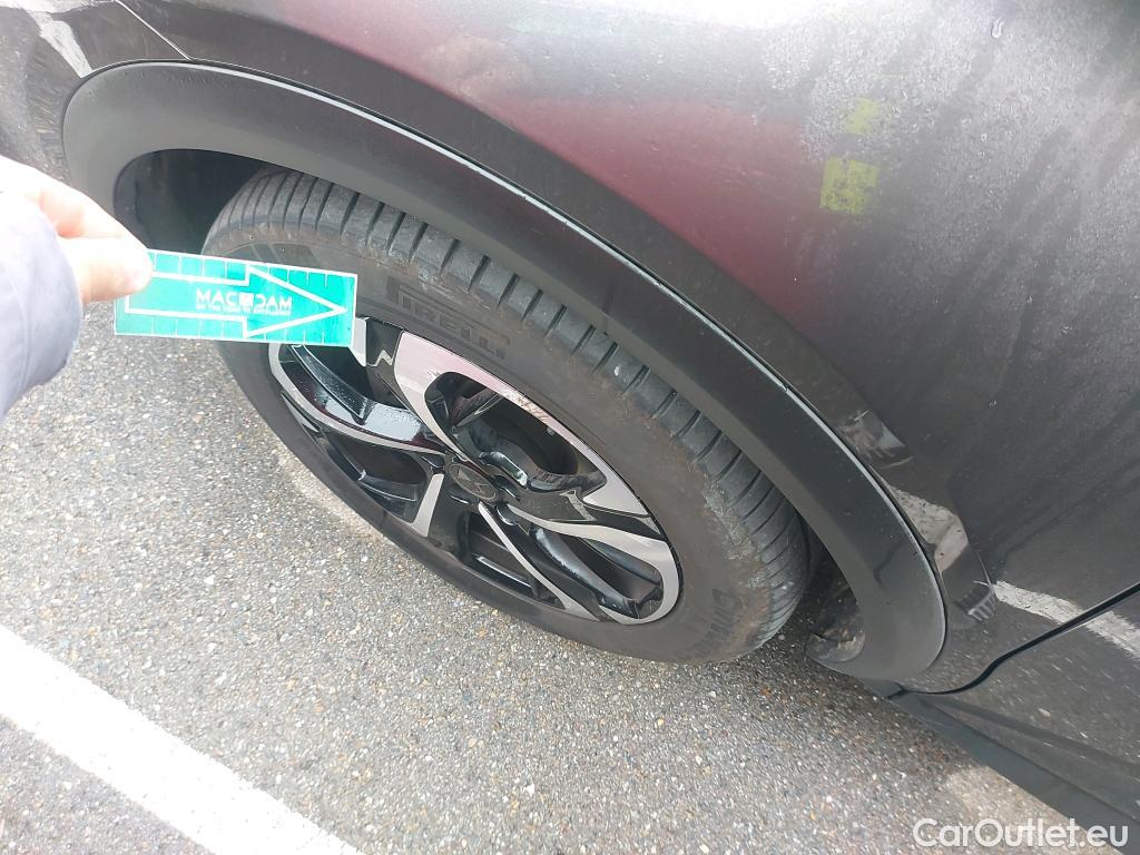  DS  DS7 DS DS 7 Crossback / 2017 / 5P / todoterreno BlueHDi DE 96kW (130CV) Auto. CHIC (AC) #16