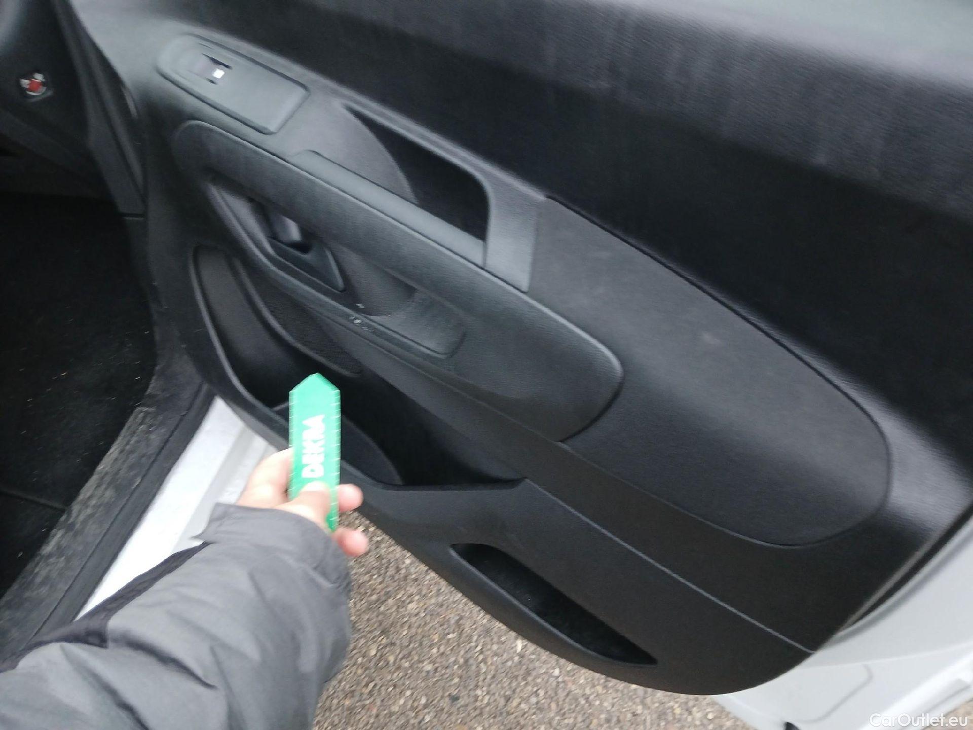  Peugeot  RIFTER PEUGEOT  / 2018 / 5P / monovolumen compacto Active Pack Standard BlueHDi 73kW #15