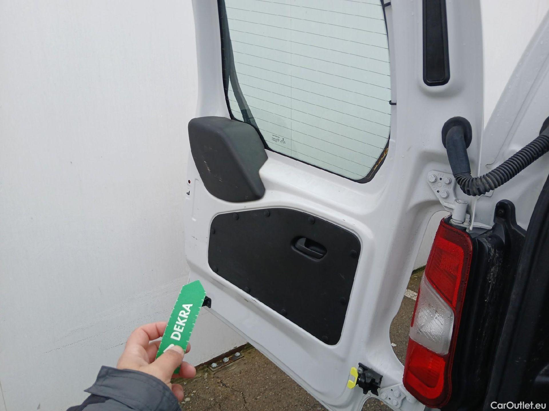  Peugeot  RIFTER PEUGEOT  / 2018 / 5P / monovolumen compacto Active Pack Standard BlueHDi 73kW #11