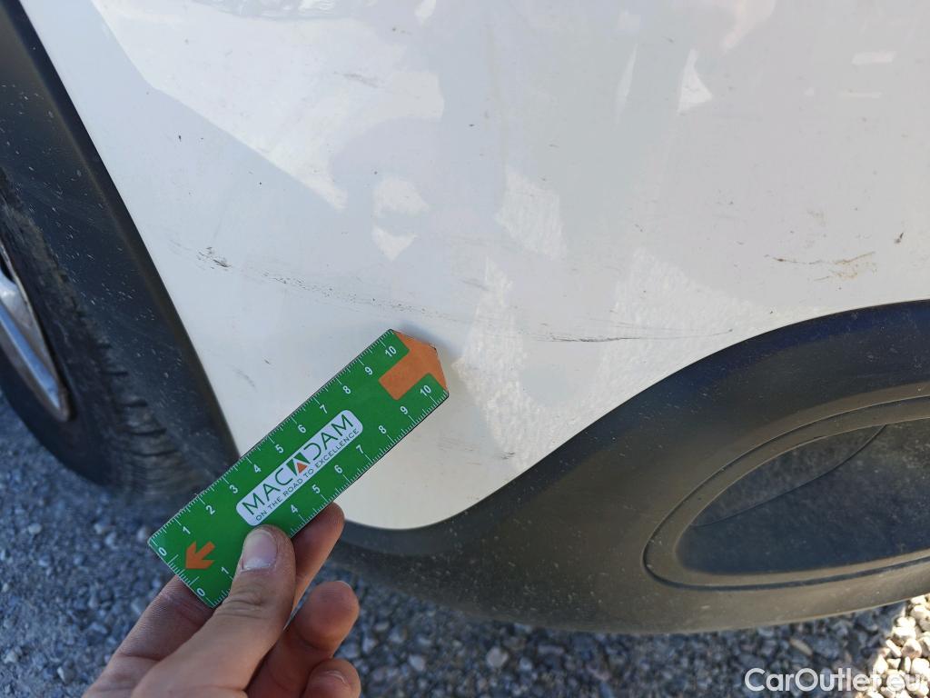  Citroen  C3 CITROEN  / 2016 / 5P / berlina con portón BlueHDi 73KW (100CV) S&S FEEL #19