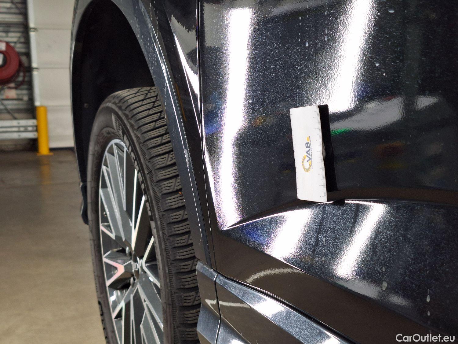  Audi  Q3 Audi,  SB '19, Audi  Sportback 35 TDI S tronic Quattro 5d #22