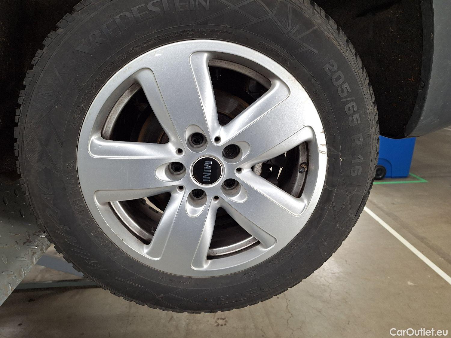  Mini  Countryman MINI, Mini  '16, Mini  One D (85 kW) Aut. 5d #1