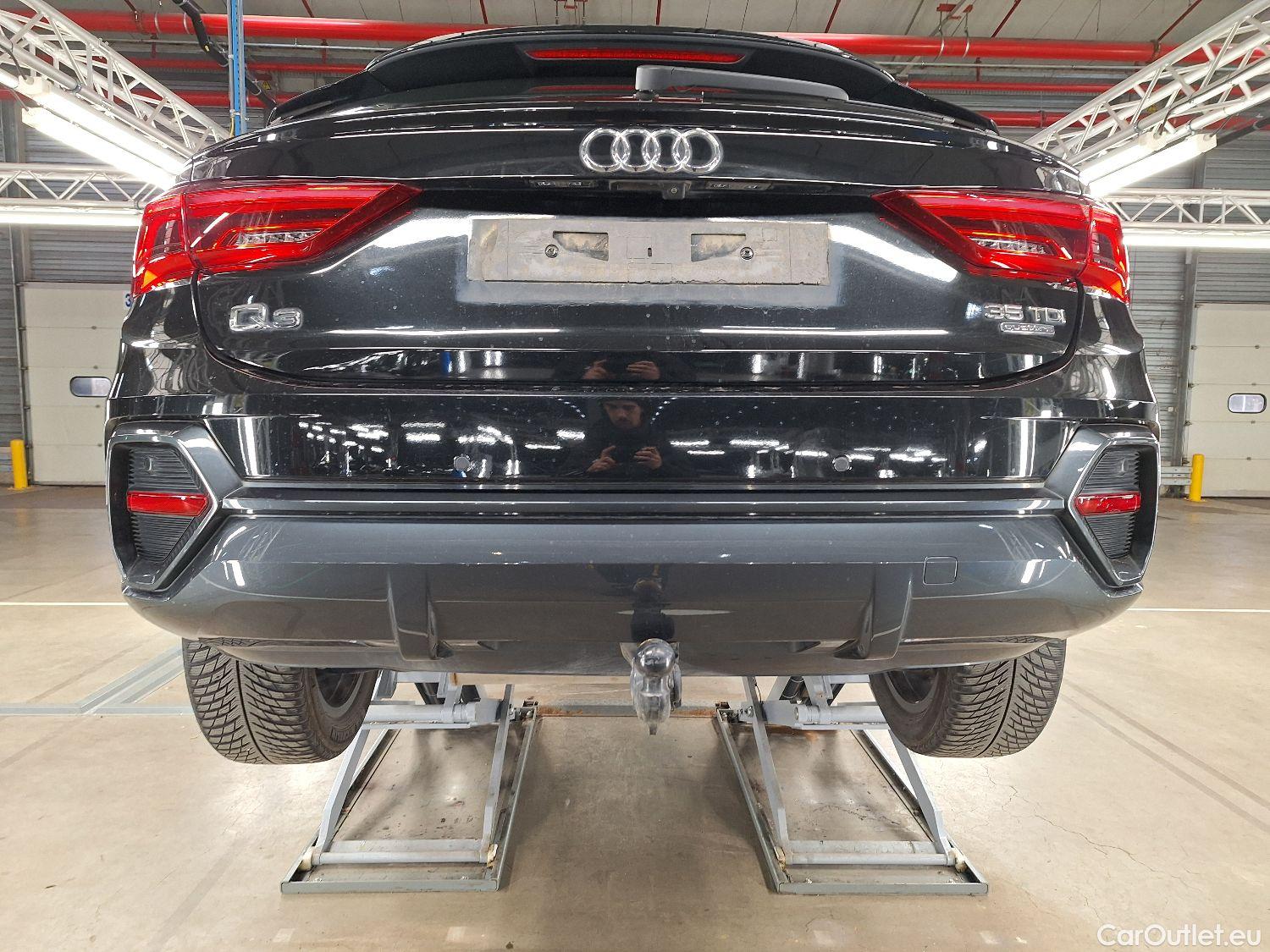  Audi  Q3 Audi,  SB '19, Audi  Sportback 35 TDI S tronic Quattro 5d #12