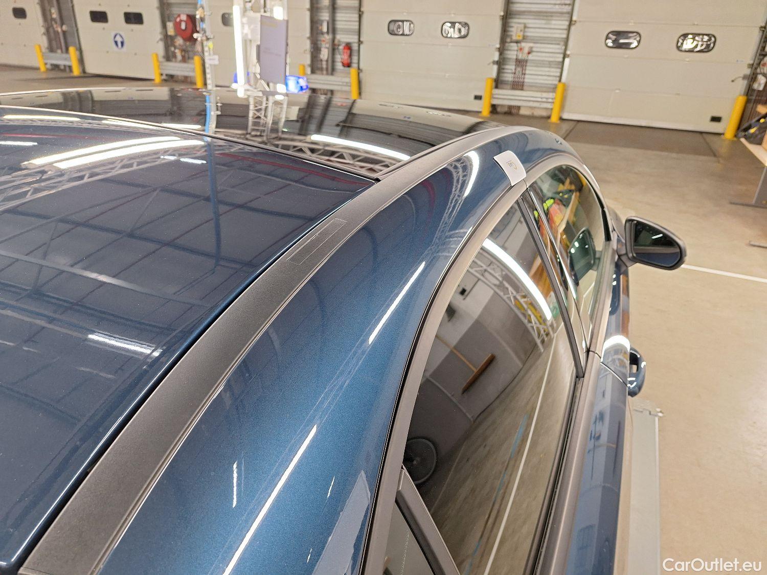  Mercedes  A-Klasse Mercedes, A-Class Berline '18, Mercedes-Benz  Limousine A 180d Business S #17