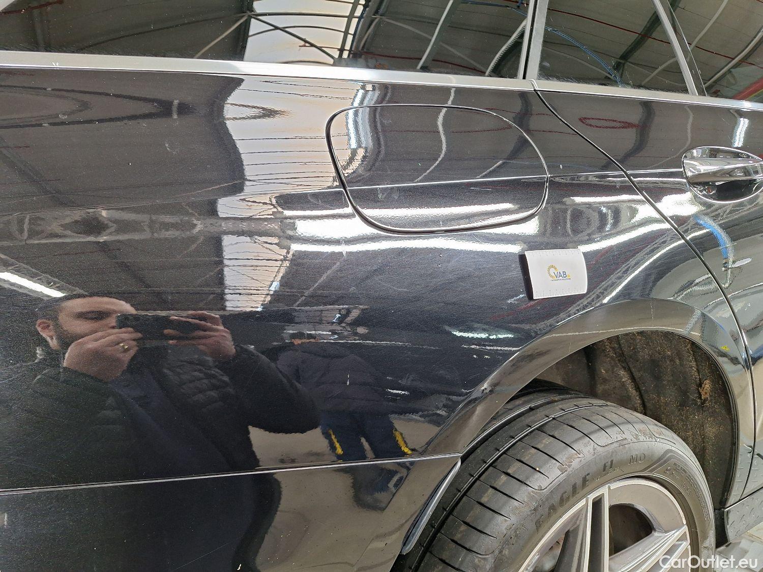  Mercedes  E-Klasse Mercedes, E-Clas Br FL'20 PHEV, Mercedes-Benz  Break E 300 de AMG Line 5d #47