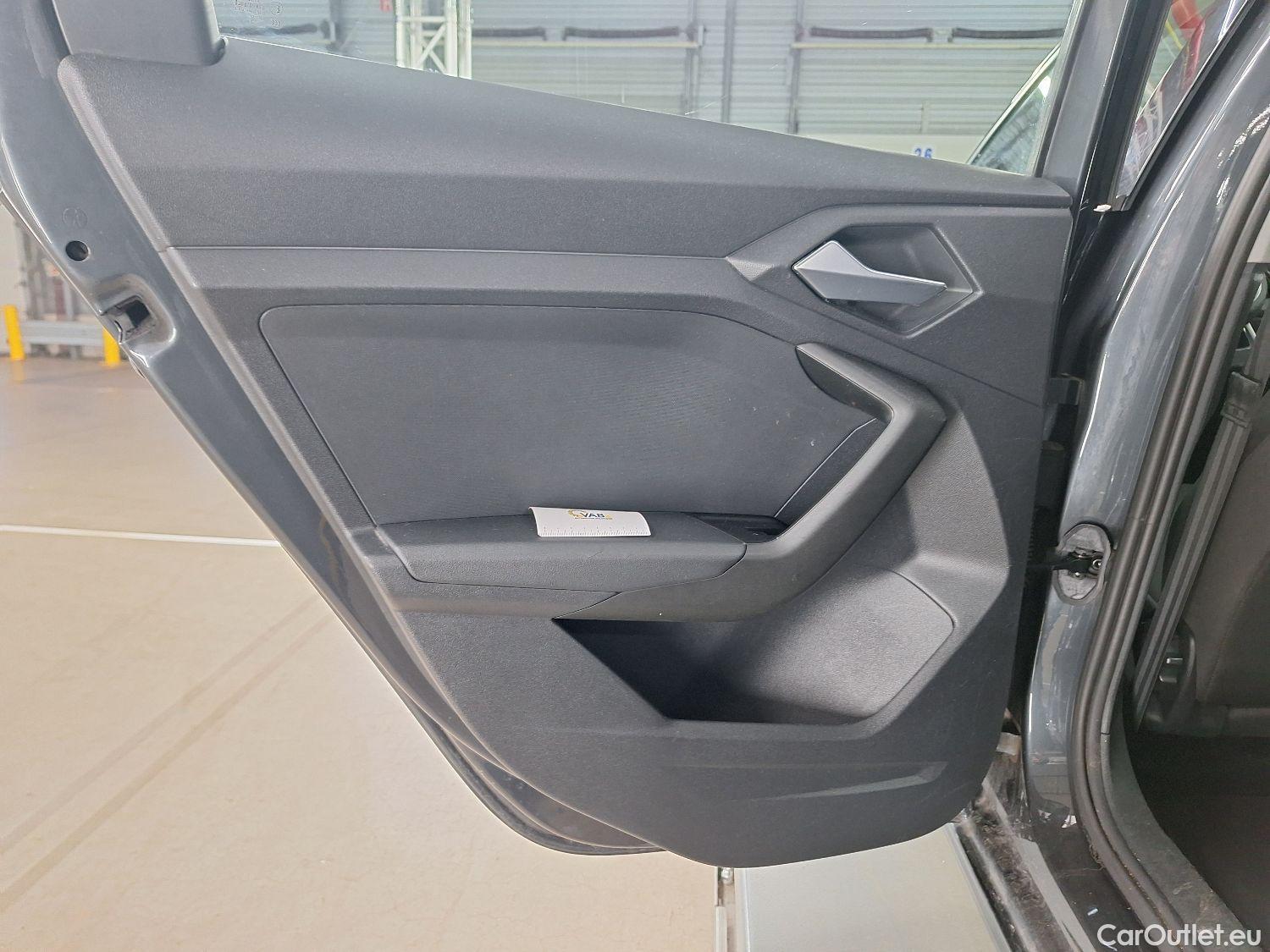  Audi  A1 Sportback Audi, A1 SB '18, Audi  1.0 25 TFSI 70kW Advanced 5d #30