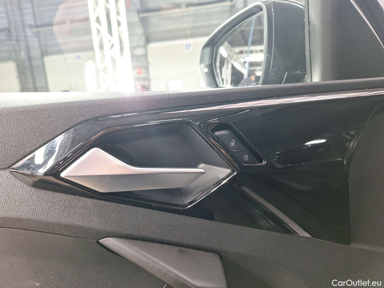  Audi  A1 Sportback Audi, A1 SB '18, Audi  1.0 25 TFSI 70kW Advanced 5d #31