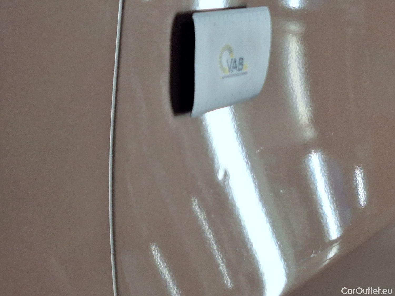  Mercedes  GLA Mercedes,  '20, Mercedes-Benz   180 Business Solution 5d #34