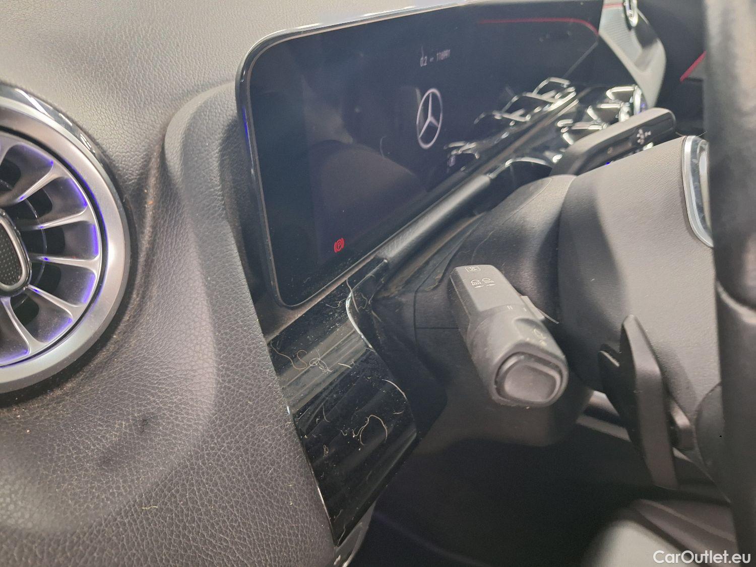  Mercedes  GLA Mercedes,  '20, Mercedes-Benz   180 Business Solution 5d #72