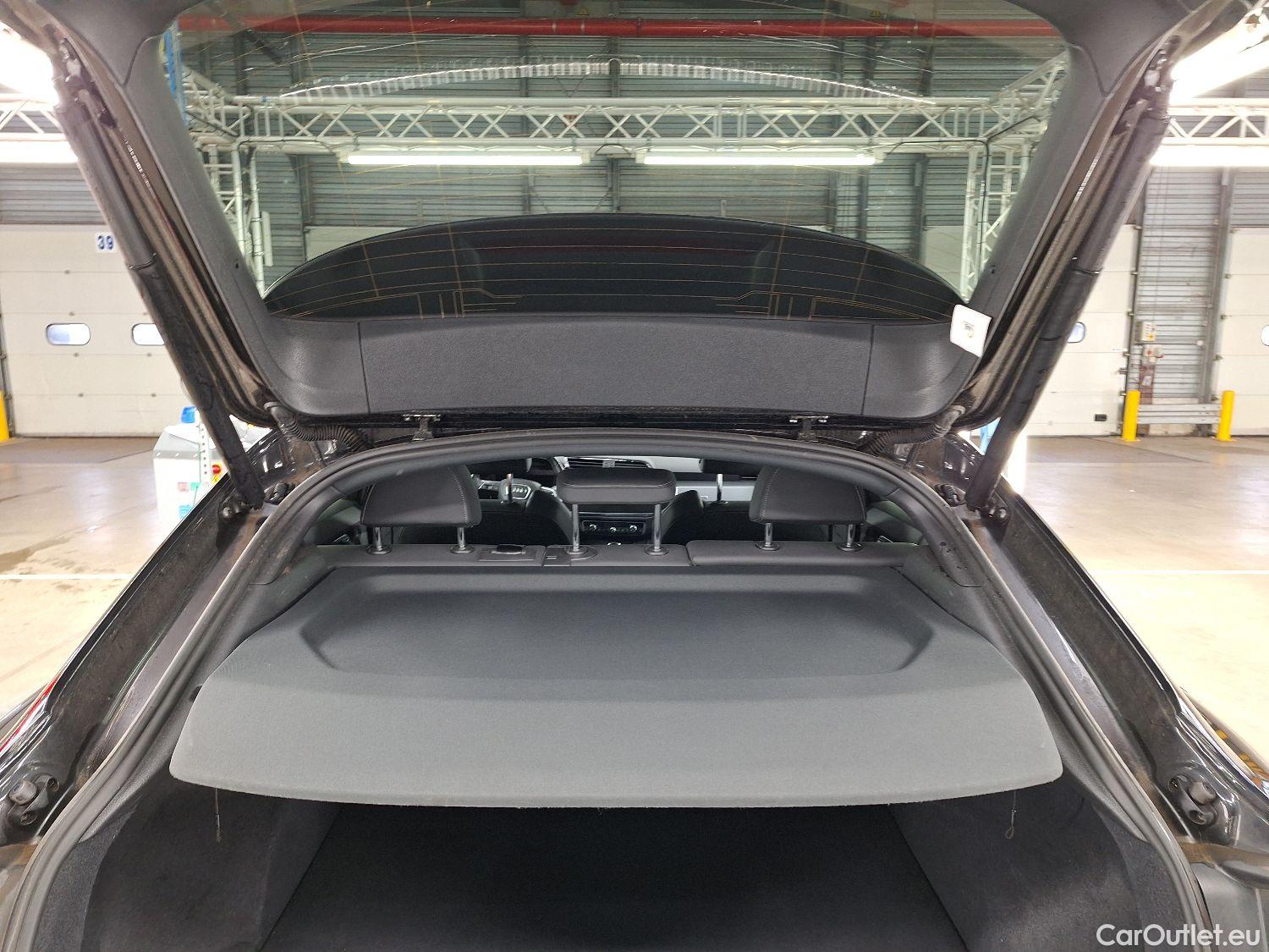  Audi  Q3 Audi,  SB '19, Audi  Sportback 35 TDI S tronic S Line Business  #18