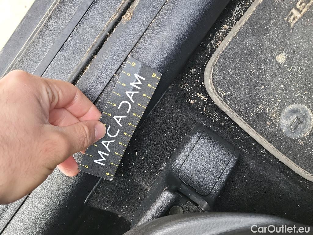  KIA  Sportage KIA  1.6MHEV Drive 100kW(136CV) 4x2(Crist Tintados) #8