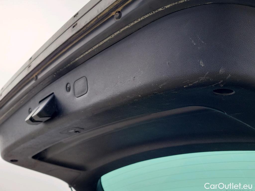  KIA  Sportage KIA  1.6MHEV Drive 100kW(136CV) 4x2(Crist Tintados) #25