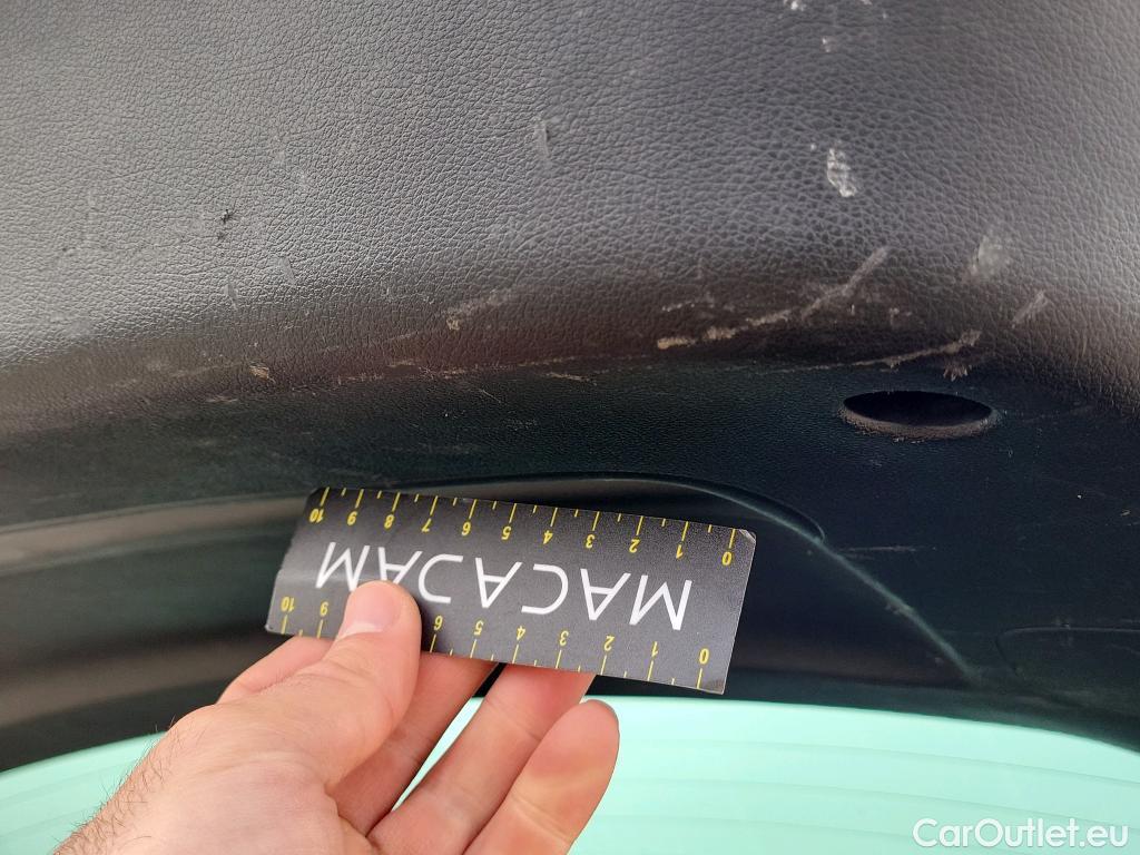  KIA  Sportage KIA  1.6MHEV Drive 100kW(136CV) 4x2(Crist Tintados) #26