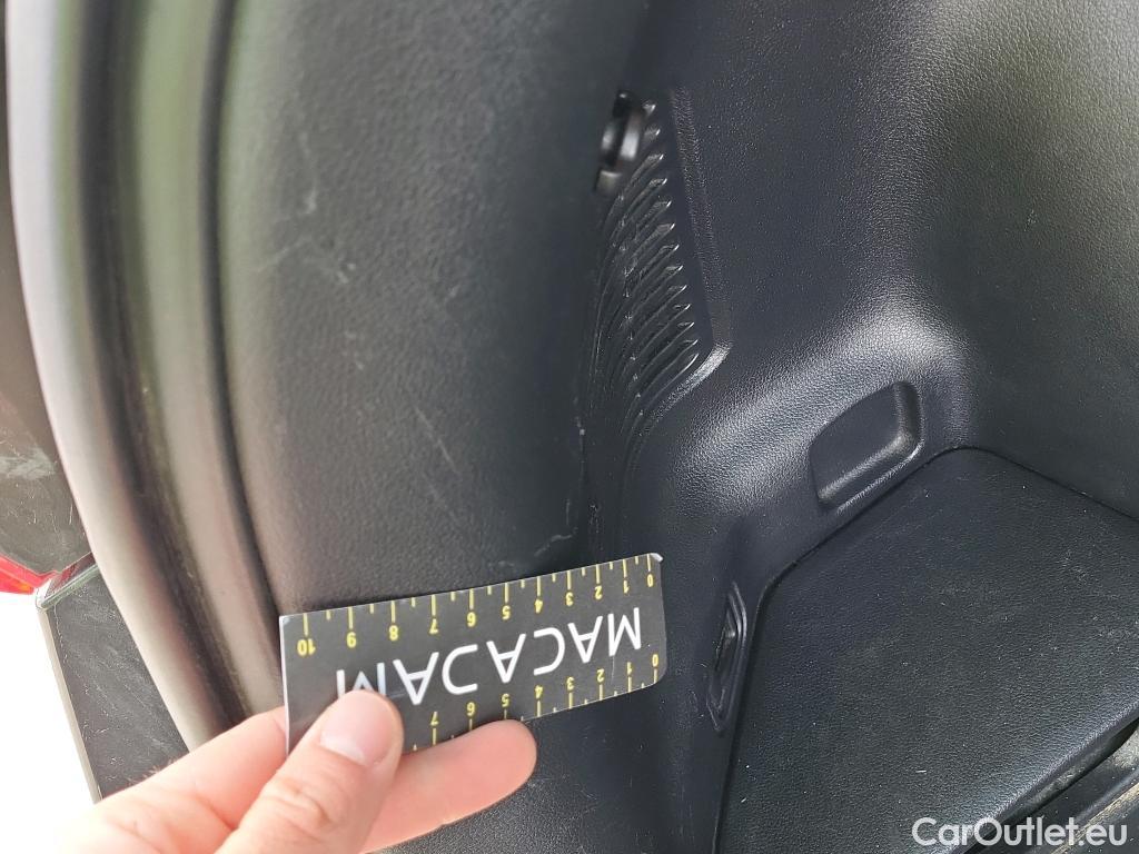  KIA  Sportage KIA  1.6MHEV Drive 100kW(136CV) 4x2(Crist Tintados) #28