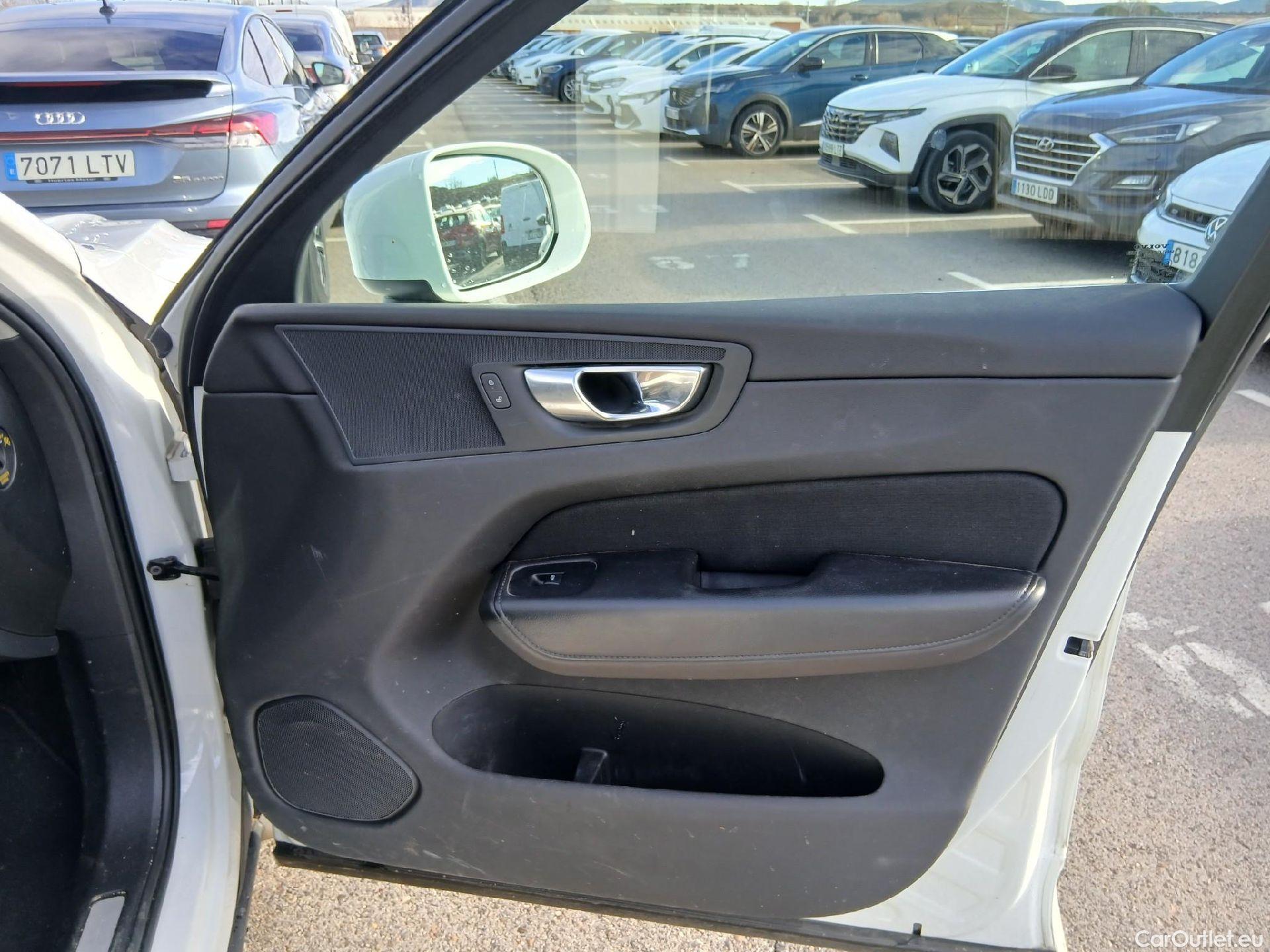  Volvo  XC60 VOLVO  / 2017 / 5P / todoterreno 2.0 T6 AWD Recharge Inscription Exp Auto #47