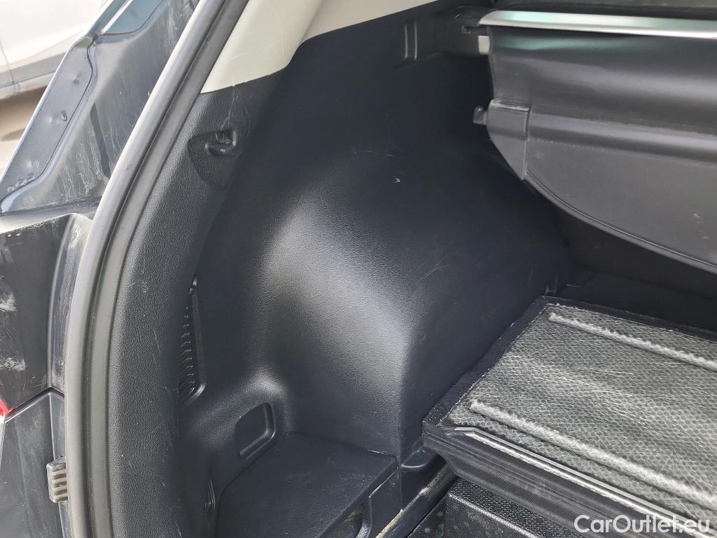  KIA  Sportage KIA  1.6MHEV Drive 100kW(136CV) 4x2(Crist Tintados) #27