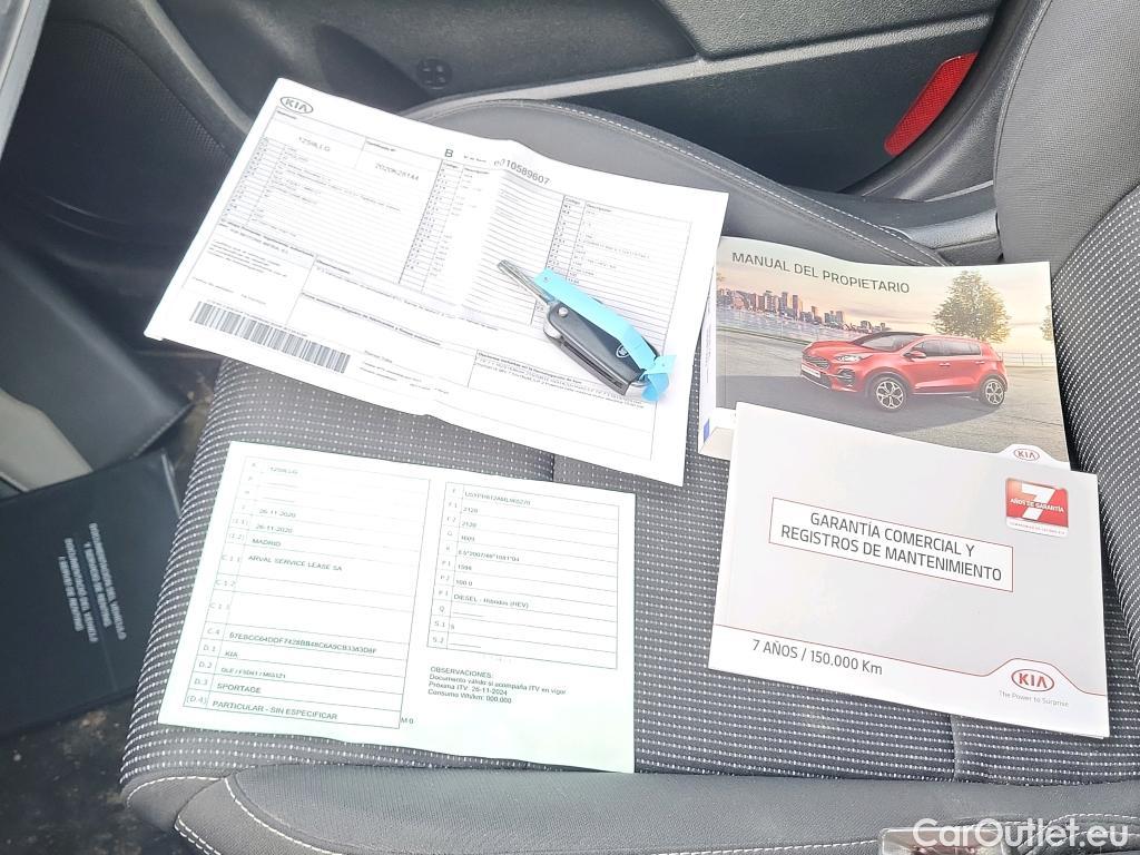  KIA  Sportage KIA  1.6MHEV Drive 100kW(136CV) 4x2(Crist Tintados) #2