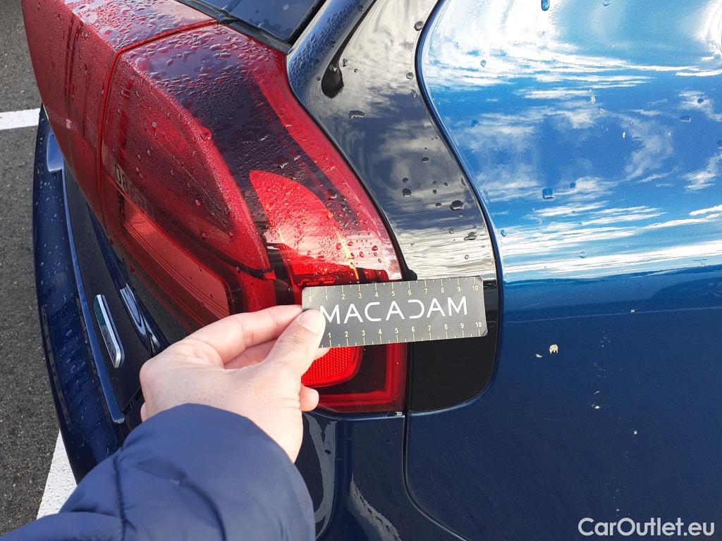  KIA  Niro KIA  / 2019 / 5P / crossover 1.6 GDi PHEV 104kW (141CV) Drive #35