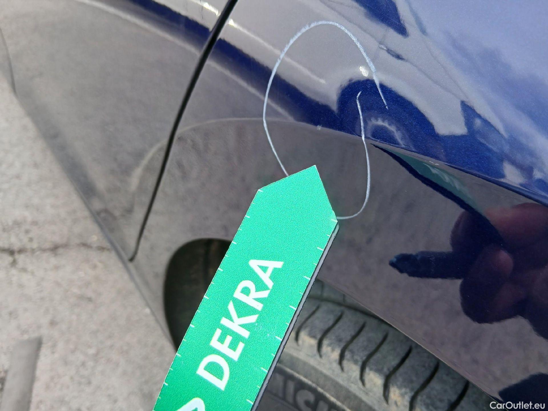  Volkswagen  Golf  VOLKSWAGEN / 2020 / 5P / berlina con portón 2.0 TDI 85kW (115CV) #15