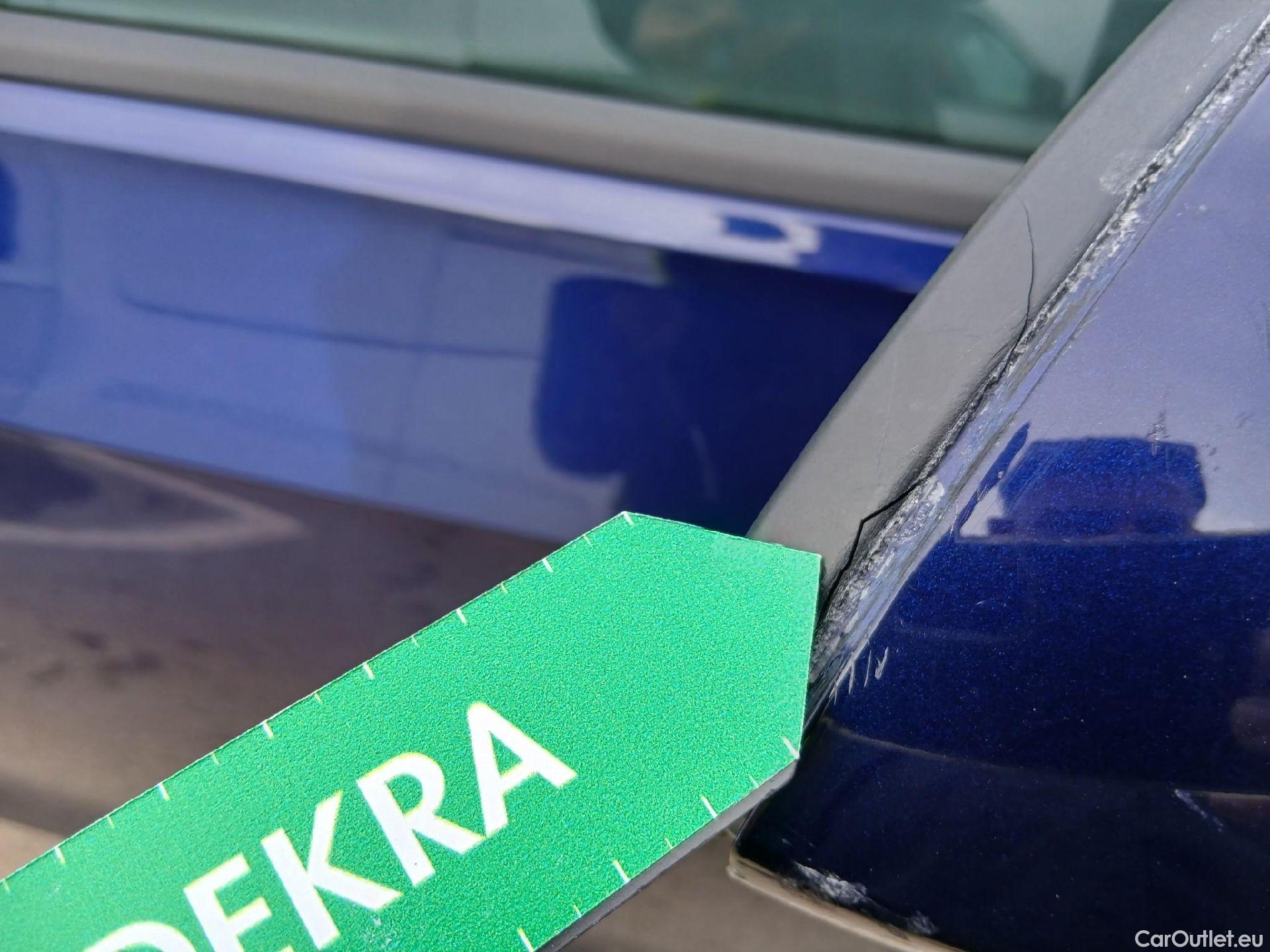  Volkswagen  Golf  VOLKSWAGEN / 2020 / 5P / berlina con portón 2.0 TDI 85kW (115CV) #32