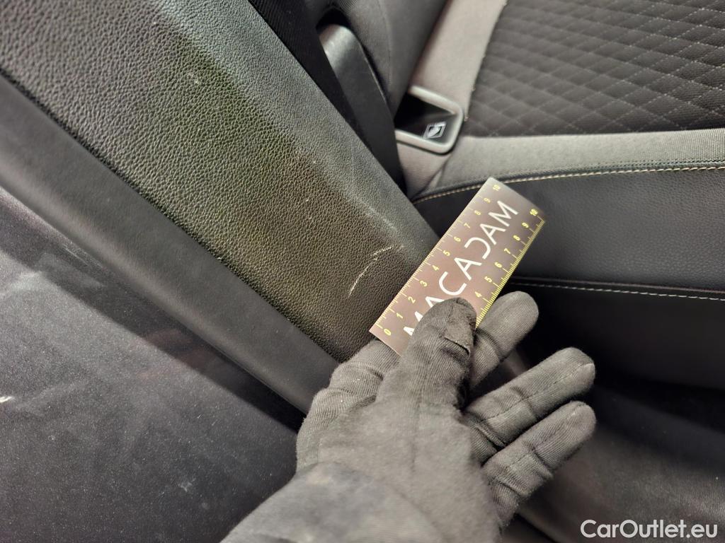  Opel   Grandland X Grandland X Elegance Business 1.5 130CV BVA8 E6d #22