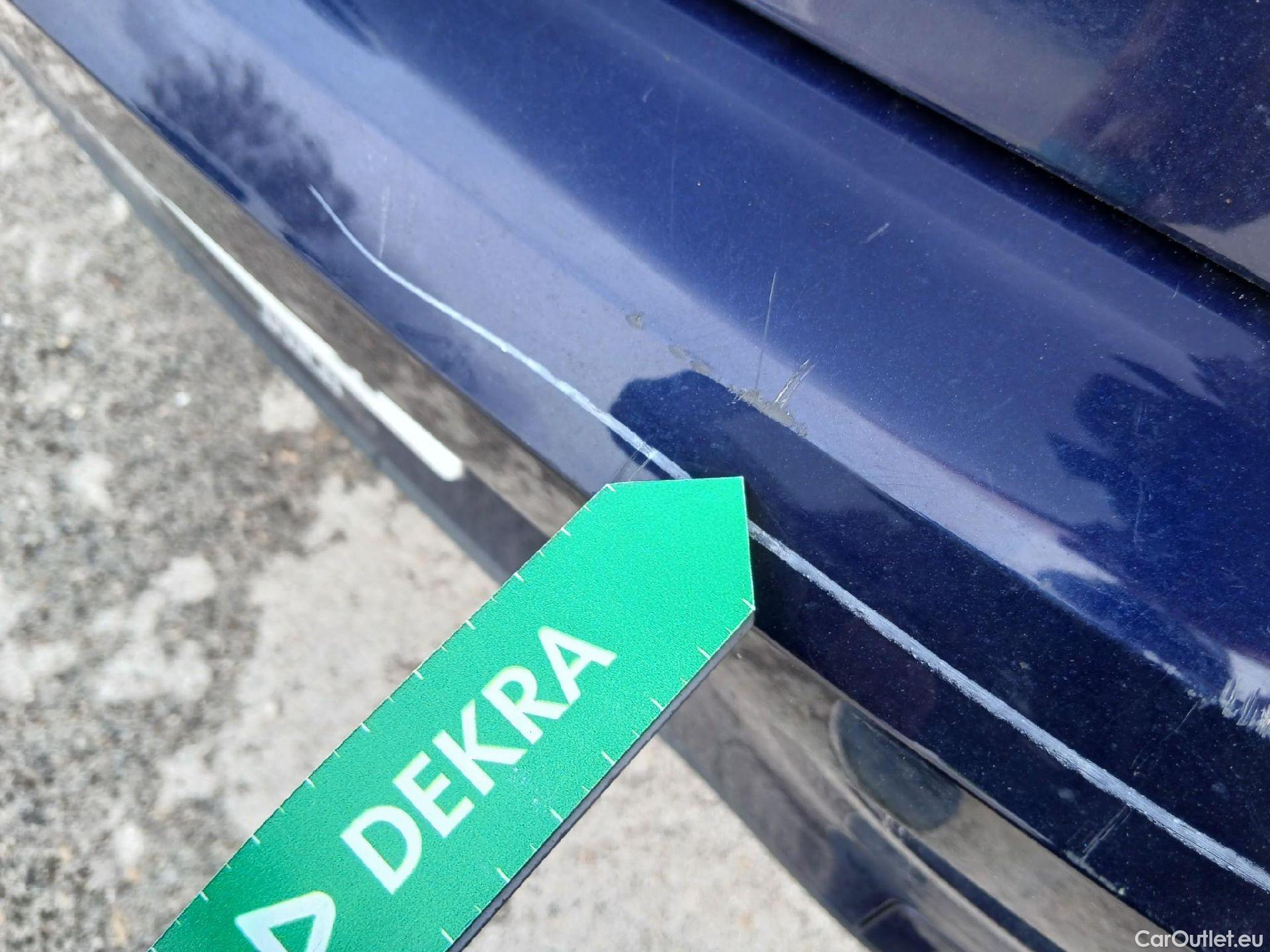  Volkswagen  Golf  VOLKSWAGEN / 2020 / 5P / berlina con portón 2.0 TDI 85kW (115CV) #18