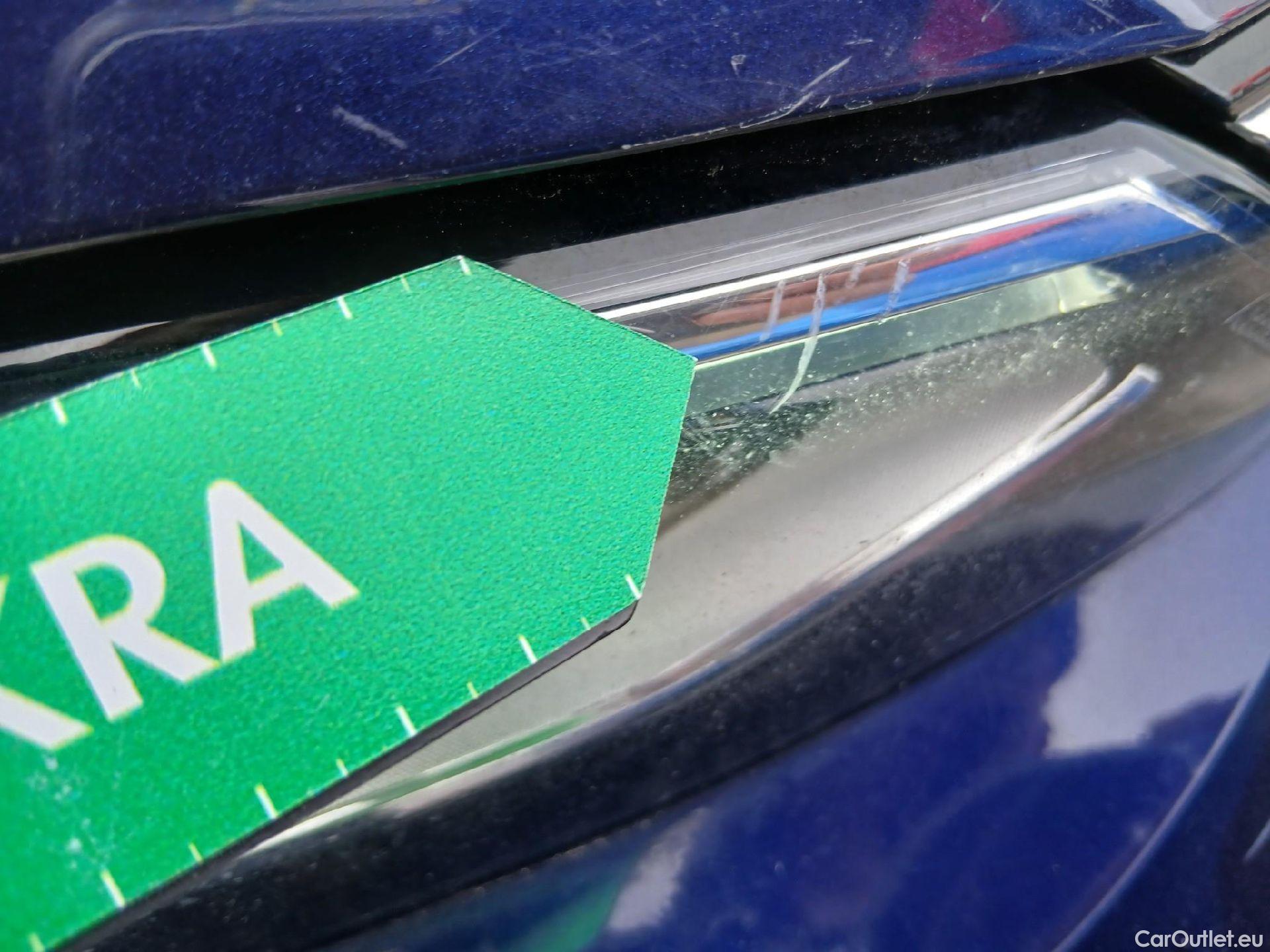  Volkswagen  Golf  VOLKSWAGEN / 2020 / 5P / berlina con portón 2.0 TDI 85kW (115CV) #9