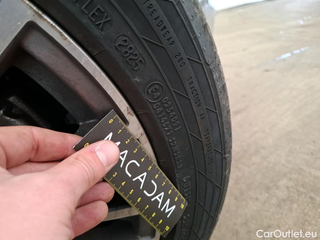  Mercedes  CLA-Klasse MERCEDES-BENZ CLA Coupe / 2019 / 4P / Coupé CLA 200 d Business Line BA8 #17