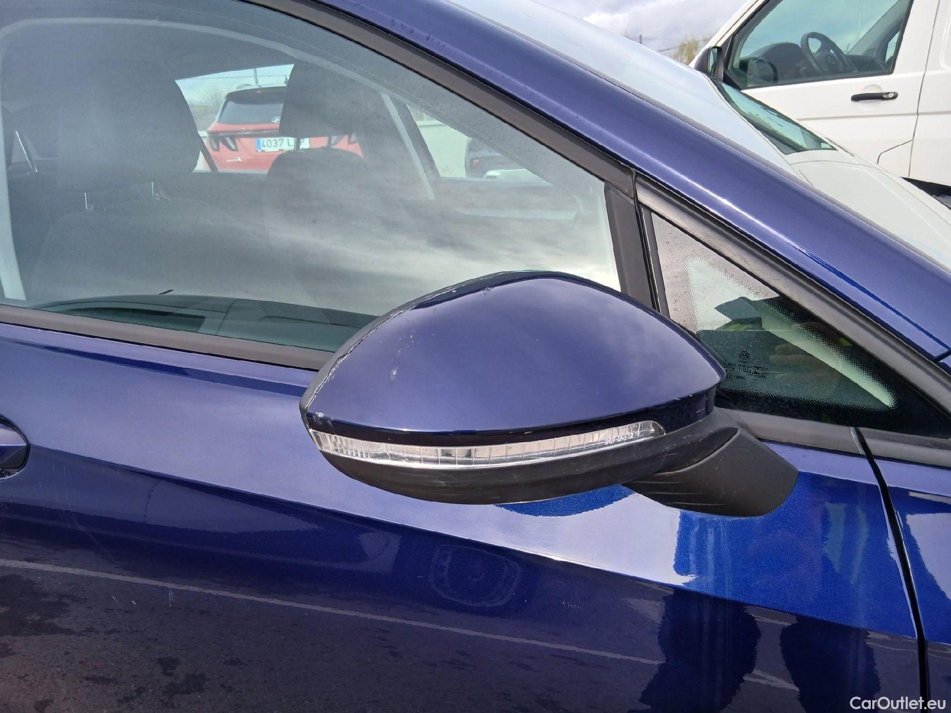  Volkswagen  Golf  VOLKSWAGEN / 2020 / 5P / berlina con portón 2.0 TDI 85kW (115CV) #31