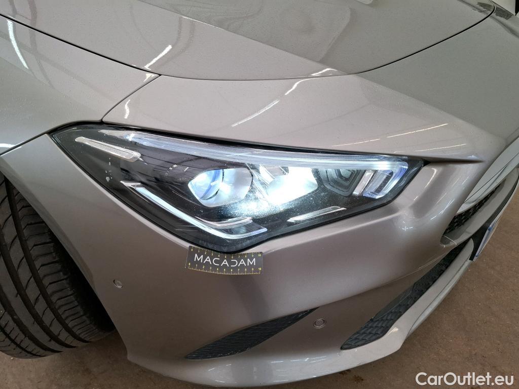  Mercedes  CLA-Klasse MERCEDES-BENZ CLA Coupe / 2019 / 4P / Coupé CLA 200 d Business Line BA8 #23