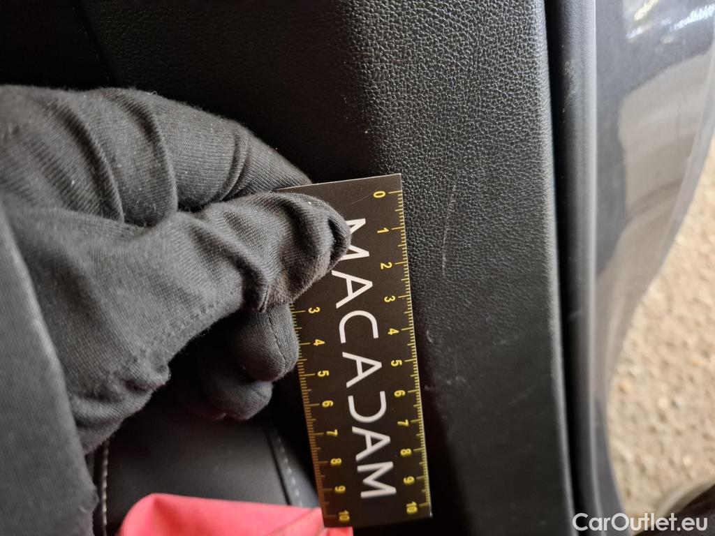  Opel   Grandland X Grandland X Elegance Business 1.5 130CV BVA8 E6d #18